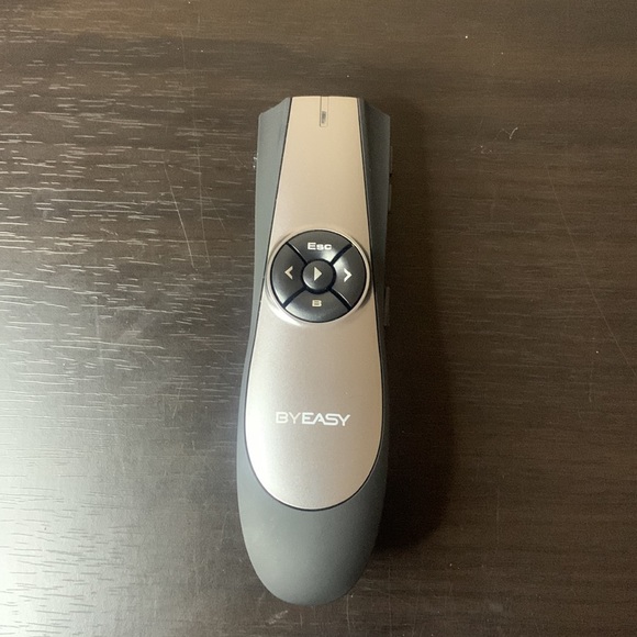 ByEasy 2.4GHz Laser Wireless Presenter Black/Gray NWOT - Picture 4 of 12